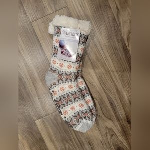 NWT MukLuks Women's Cabin Socks